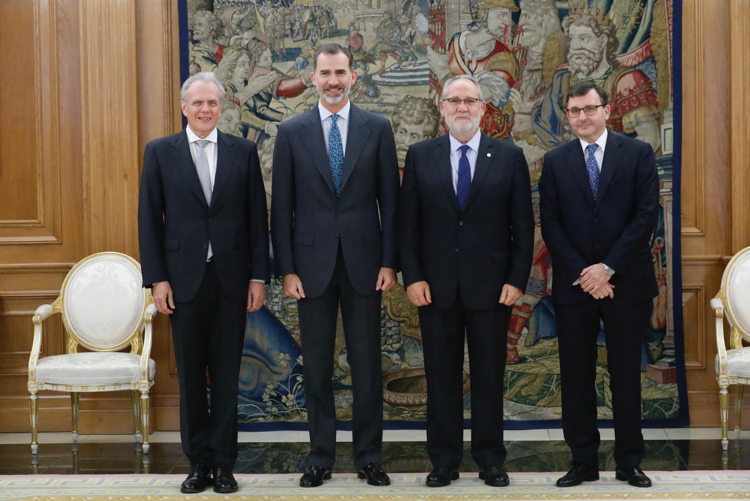 Encuentro del S.M. El Rey con los presidentes del notariado mundial, europeo y espaol.